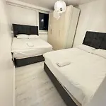 2 Bedroom Flat Near Kilburn Park