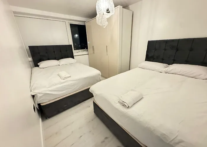 2 Bedroom Flat Near Kilburn Park